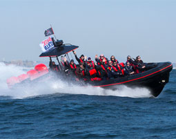 1000 PS Schlauchbootfahrt Luebecker Bucht