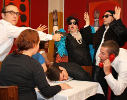 Krimikomoedie & Dinner auf der Spree