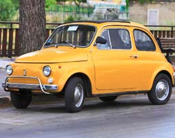Fiat 500 Nuova fahren bei Muenchen