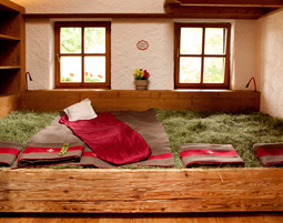 Uebernachtung im Heuhotel mit Fruehstueck fuer 2