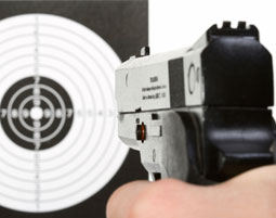 Super Magnum schiessen in Berlin