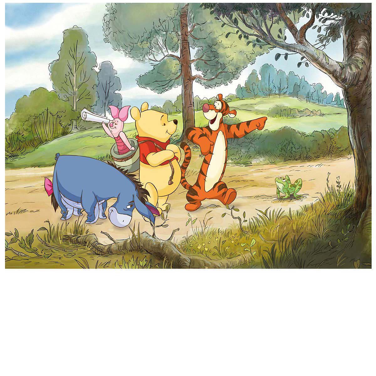 Jeden Tag ein neues Abenteuer Wenn Winnie Puuh mit seinen Freunden durch den Hundertmorgenwald streift, werden Kinderträume wahr. Gesamt vier Teile, inklusive Kleister und ausführlicher Montageanleitung, Maße: 254 x 184 cm, Material: Papier.<br>