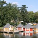 2 Naechte im schwimmenden Huettendorf fuer 2