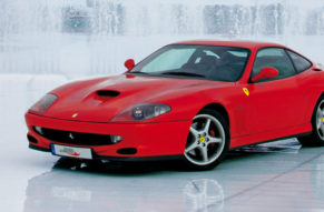 Ferrari Maranello - Erleben Sie den Mythos mit der Lizenz zum Ueberholen!