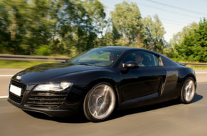 Mach im Audi R8 einen Abstecher in die Zukunft!