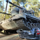 Car Crashing mit dem Panzer in Fuerstenau