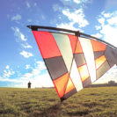 Lenk-Drachen fliegen in Muenchen