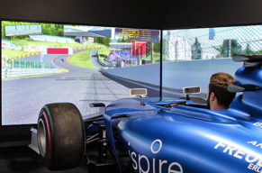 Formel 1 Rennsimulator in Berlin für 2 (60 Min.)