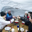 Käsefondü im Iglu für 2