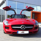Mercedes SLS AMG Fluegeltuerer fahren