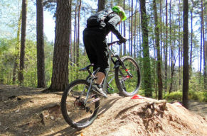 Jetzt kommen Mountainbiker richtig in Fahrt.