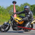 Schraeglagentraining mit Auslegermotorrad