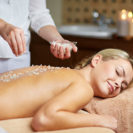 Beste Geschenke 2025 | Geschenkempfehlungen 7 Solo-Wellnesstrip fuer die Frau in Bayern