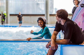 Indoor Surfkurs (Kinder bis 14 J.) - Arena Muenchen